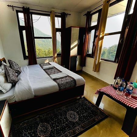 The Lake Cottage By Vrb Hotels Mcleodganj ダラムシャーラー エクステリア 写真