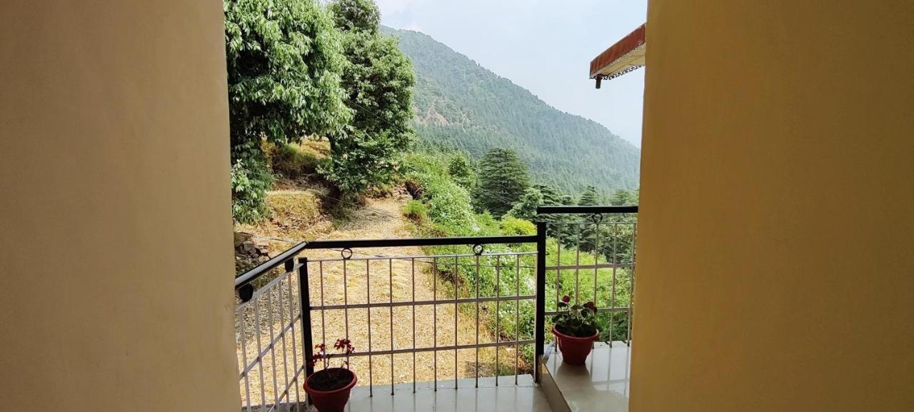 The Lake Cottage By Vrb Hotels Mcleodganj ダラムシャーラー エクステリア 写真