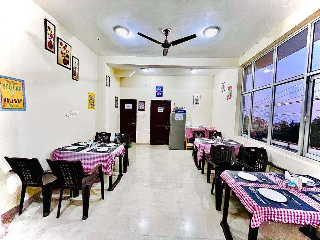 The Lake Cottage By Vrb Hotels Mcleodganj ダラムシャーラー エクステリア 写真