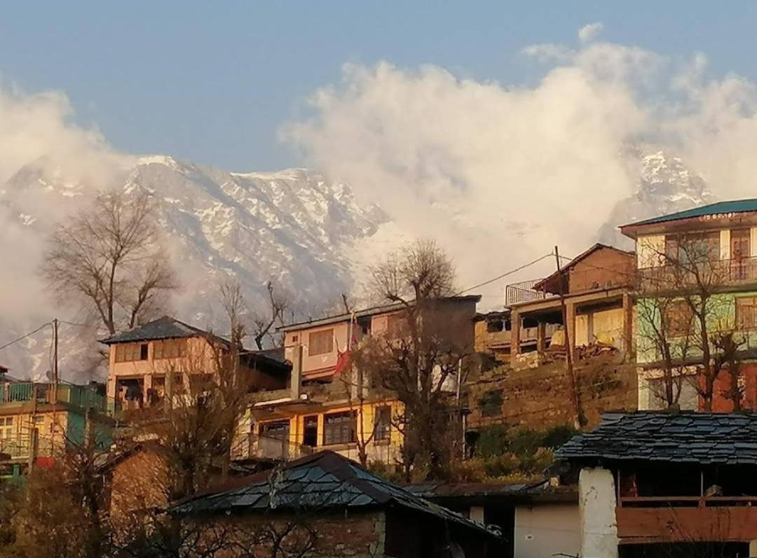 The Lake Cottage By Vrb Hotels Mcleodganj ダラムシャーラー エクステリア 写真