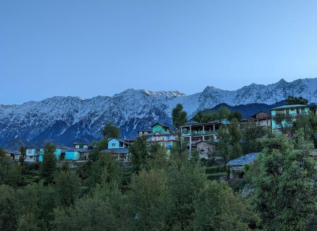 The Lake Cottage By Vrb Hotels Mcleodganj ダラムシャーラー エクステリア 写真